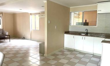 Beautiful Three Bedrooms House in Garden Ridge