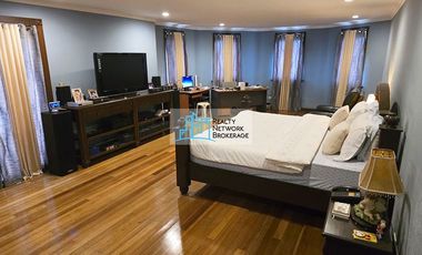 4 Bedroom House For Sale in North Town Homes