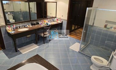 4 Bedroom House For Sale in North Town Homes