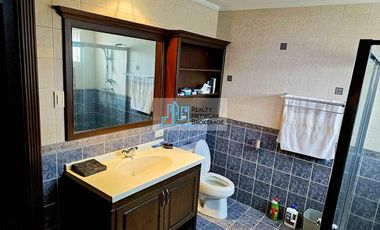 4 Bedroom House For Sale in North Town Homes