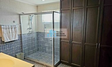 4 Bedroom House For Sale in North Town Homes