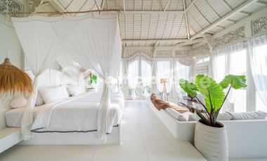 Bohemian Style with Ocean View Villa in a Peaceful Coastal Setting