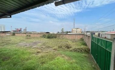 En venta estratégico  terreno comercial en via Manta Montecristi, zona norte, cerca a La Fabril