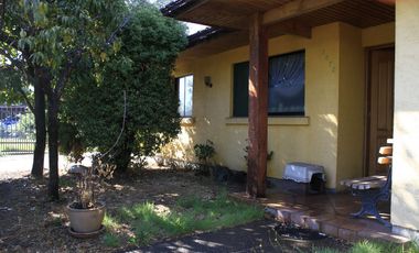 Hermosa casa en 5 Norte a pasos de UCM, Las Rastras