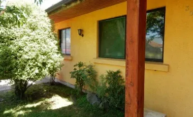 Hermosa casa en 5 Norte a pasos de UCM, Las Rastras