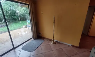 Hermosa casa en 5 Norte a pasos de UCM, Las Rastras