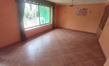 Hermosa casa en 5 Norte a pasos de UCM, Las Rastras