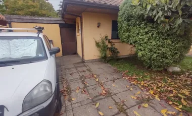 Hermosa casa en 5 Norte a pasos de UCM, Las Rastras