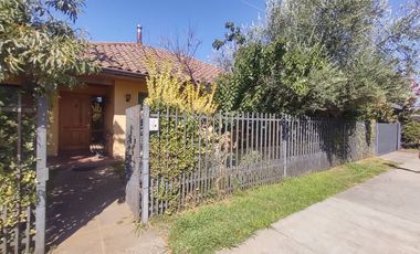 Hermosa casa en 5 Norte a pasos de UCM, Las Rastras