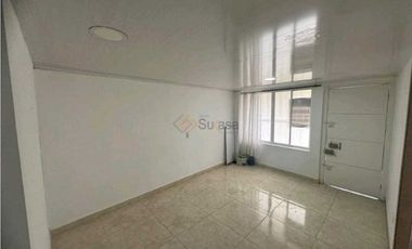 VENDO CASA SECTOR CORALES PEREIRA COD 8155194