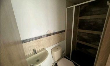 VENDO CASA SECTOR CORALES PEREIRA COD 8155194