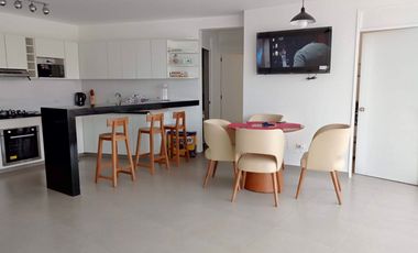 Moderno Flat en primer piso con piscina!