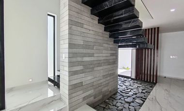 CASA EN VENTA EN MERIDA YUCATAN 4 RECAMARAS ZONA COUNTRY