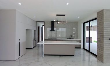 CASA EN VENTA EN MERIDA YUCATAN 4 RECAMARAS ZONA COUNTRY