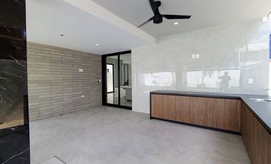 CASA EN VENTA EN MERIDA YUCATAN 4 RECAMARAS ZONA COUNTRY