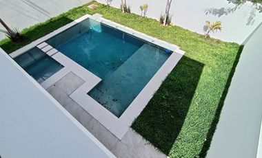 CASA EN VENTA EN MERIDA YUCATAN 4 RECAMARAS ZONA COUNTRY