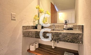 Casa en Venta en Puerto Morelos en Bahía Petempich Frente al Mar con 7 Rec