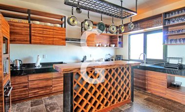 Casa en Venta en Puerto Morelos en Bahía Petempich Frente al Mar con 7 Rec