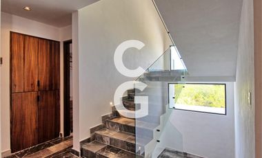 Casa en Venta en Puerto Morelos en Bahía Petempich Frente al Mar con 7 Rec