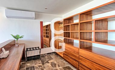 Casa en Venta en Puerto Morelos en Bahía Petempich Frente al Mar con 7 Rec