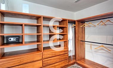Casa en Venta en Puerto Morelos en Bahía Petempich Frente al Mar con 7 Rec