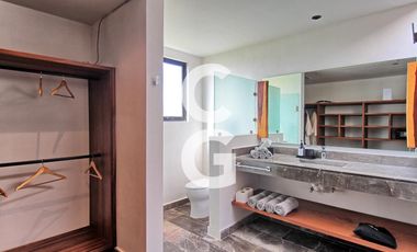 Casa en Venta en Puerto Morelos en Bahía Petempich Frente al Mar con 7 Rec