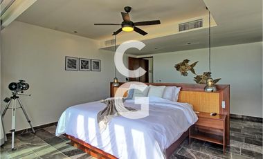 Casa en Venta en Puerto Morelos en Bahía Petempich Frente al Mar con 7 Rec