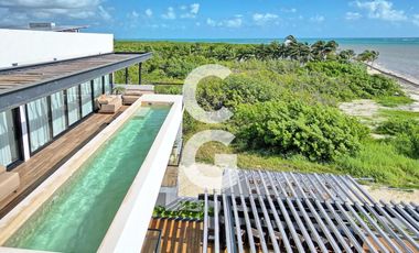 Casa en Venta en Puerto Morelos en Bahía Petempich Frente al Mar con 7 Rec