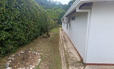 ARRENDAMOS HERMOSA CASA CAMPESTRE AMOBLADA CONJUNTO CERRADO FLORIDABLANCA 4 ALCOBAS