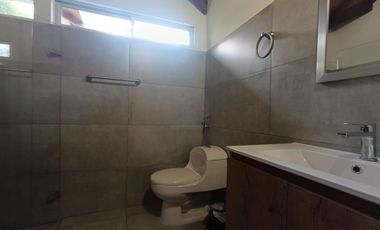 ARRENDAMOS HERMOSA CASA CAMPESTRE AMOBLADA CONJUNTO CERRADO FLORIDABLANCA 4 ALCOBAS