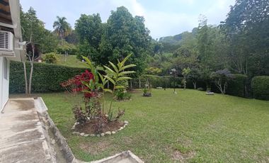 ARRENDAMOS HERMOSA CASA CAMPESTRE AMOBLADA CONJUNTO CERRADO FLORIDABLANCA 4 ALCOBAS