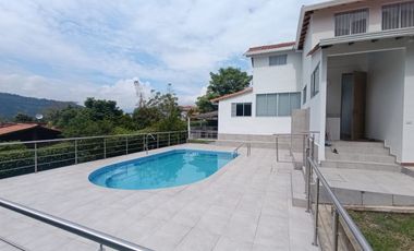 ARRENDAMOS HERMOSA CASA CAMPESTRE AMOBLADA CONJUNTO CERRADO FLORIDABLANCA 4 ALCOBAS