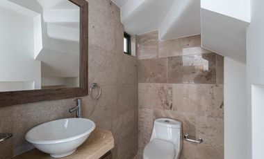 CASA EN VENTA EN FRACCIONAMIENTO CON SEGURIDAD A 10 MINUTOS DE BRISAS, FRENTE AL TEC DE MONTERREY CUERNAVACA