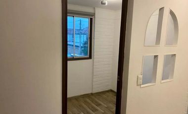 Buena y Linda Casa 4D 2B Remodelada en Condominio seguro