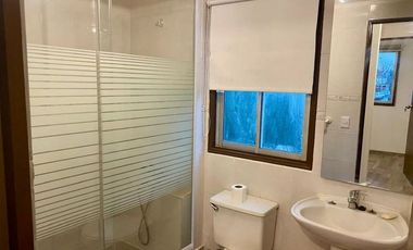 Buena y Linda Casa 4D 2B Remodelada en Condominio seguro