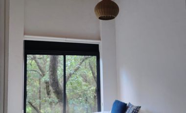 Casa en venta en Tepoztlán Morelos, en zona  boscosa.