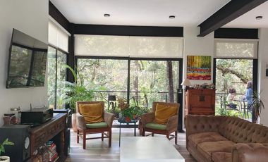 Casa en venta en Tepoztlán Morelos, en zona  boscosa.