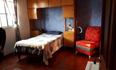 SE RENTA CASA EN COL. ATEMAJAC
