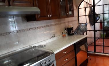 SE RENTA CASA EN COL. ATEMAJAC