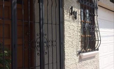 SE RENTA CASA EN COL. ATEMAJAC