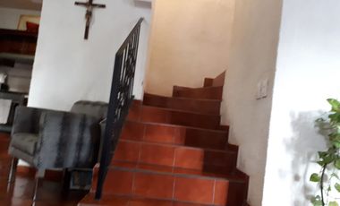 SE RENTA CASA EN COL. ATEMAJAC