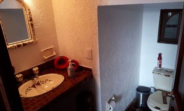 SE RENTA CASA EN COL. ATEMAJAC