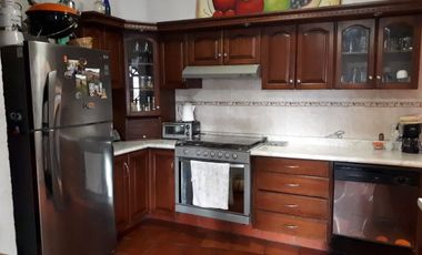 SE RENTA CASA EN COL. ATEMAJAC