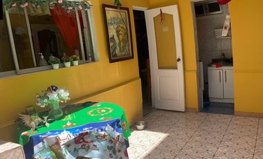 🏡 CASA EN VENTA – 2 PISOS, REGULARIZADA Y AMOBLADA 📍