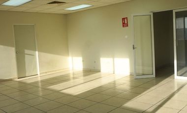 BODEGA CON MOSTRADOR DE VENTAS Y OFICINAS, EN LA COLONIA MIGUEL ALEMÁN CULIACÁN SINALOA. CERCA DEL BLV  GENERAL GABRIEL LEYVA SOLANO