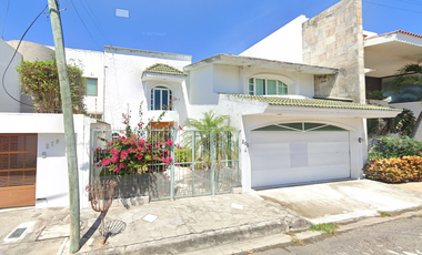 CASA EN VENTA, !! PROPIEDAD DE REMATE YA ADJUDICADA¡¡,C. Sardina 205, Costa de Oro, 94299 Veracruz, Ver.