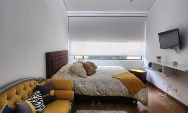 $1450 vendo Casa Cajica CLUB HOUSE 276mts 2 pisos lote 300 mts esquinera Tiene leasing Davivienda. 2 pisos, 4 habitaciones incluye la de servicio , 5