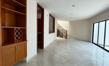 CASA EN VENTA FRACCIONAMIENTO TABACHINES