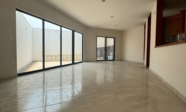 CASA EN VENTA FRACCIONAMIENTO TABACHINES