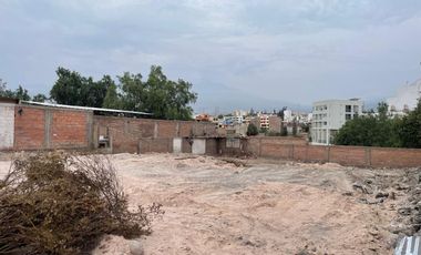 Se Vende Terreno Comercial En Av. Ejercito, Cerro Colorado